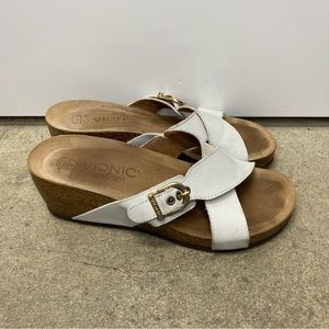 Vionic  Danette White Buckle Strap Wedge Sandals Womens Size 8